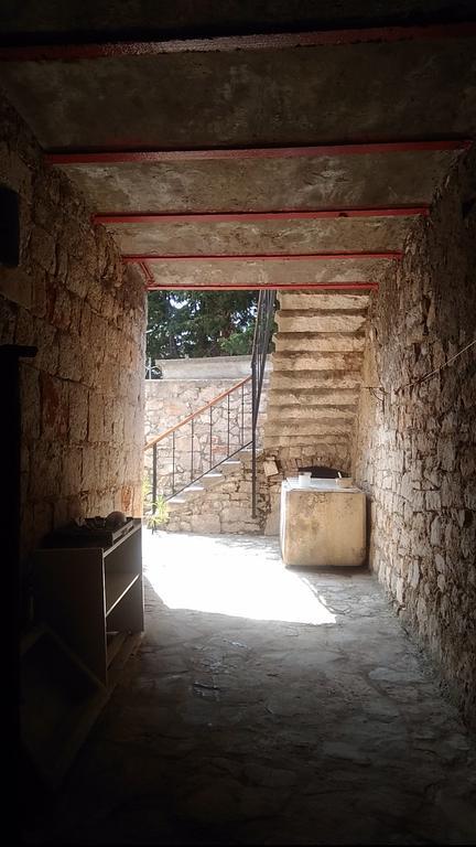 D House Authentic Zlarin House, Relaxing Courtyard And Terrace Villa Rum bild
