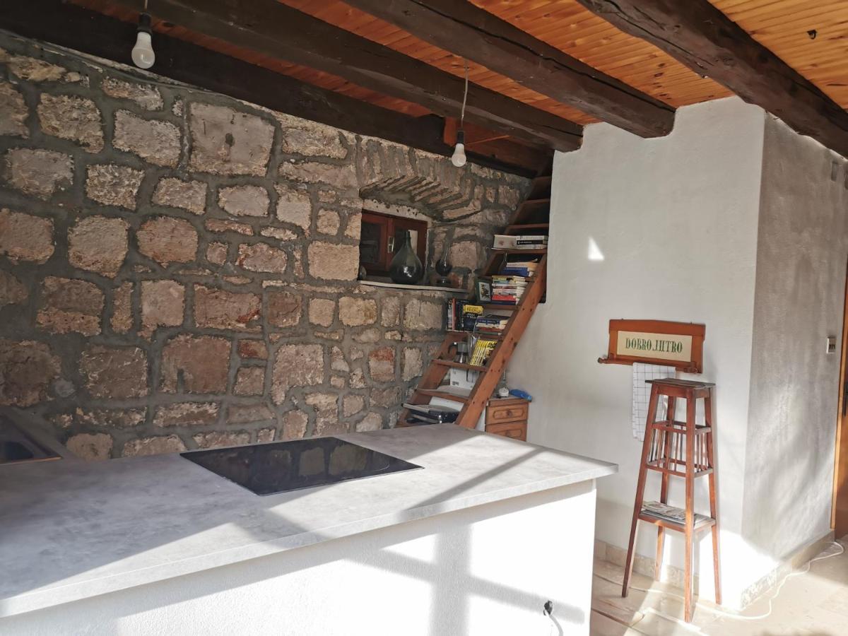 D House Authentic Zlarin House, Relaxing Courtyard And Terrace Villa Exteriör bild